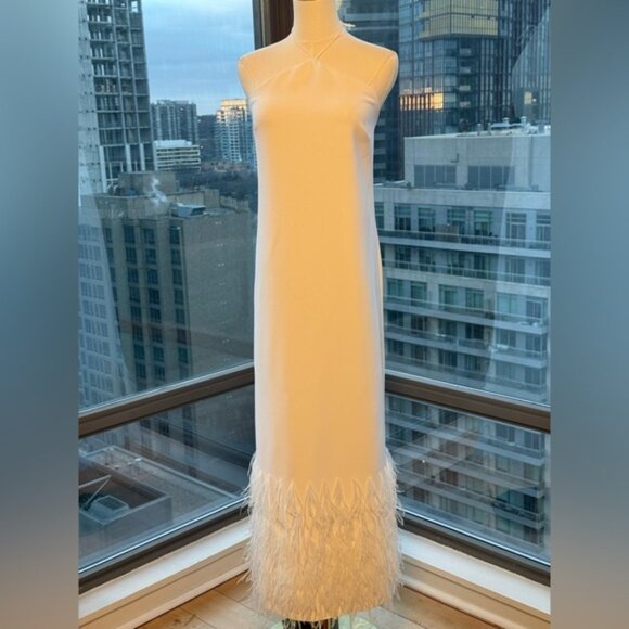 🆕 ALEXIS 🧿 NWOT Izzie Feather Trimmed Maxi Dress, White, Sz M - Picture 5 of 16